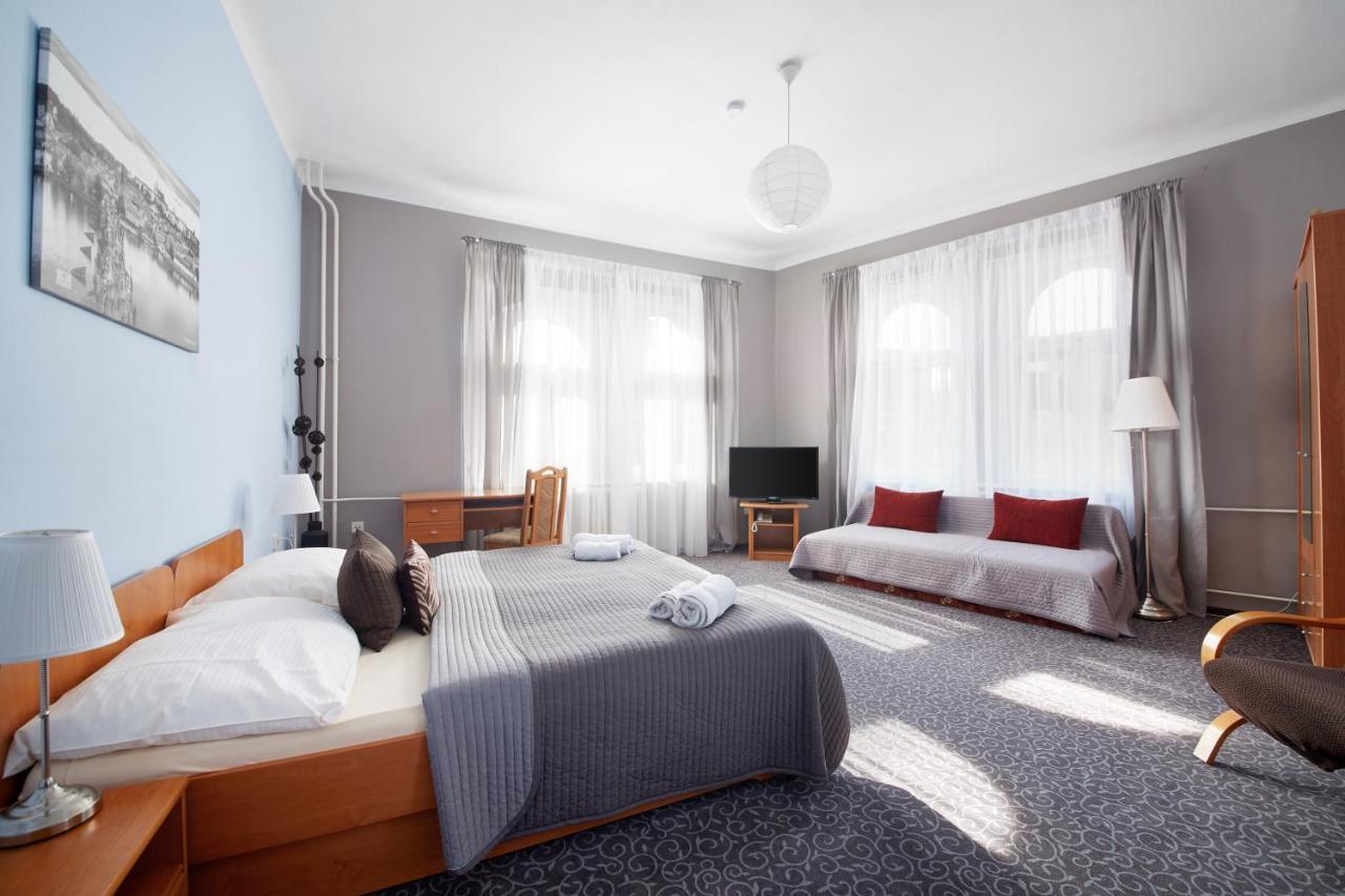 Hotel City Bell Прага Екстериор снимка
