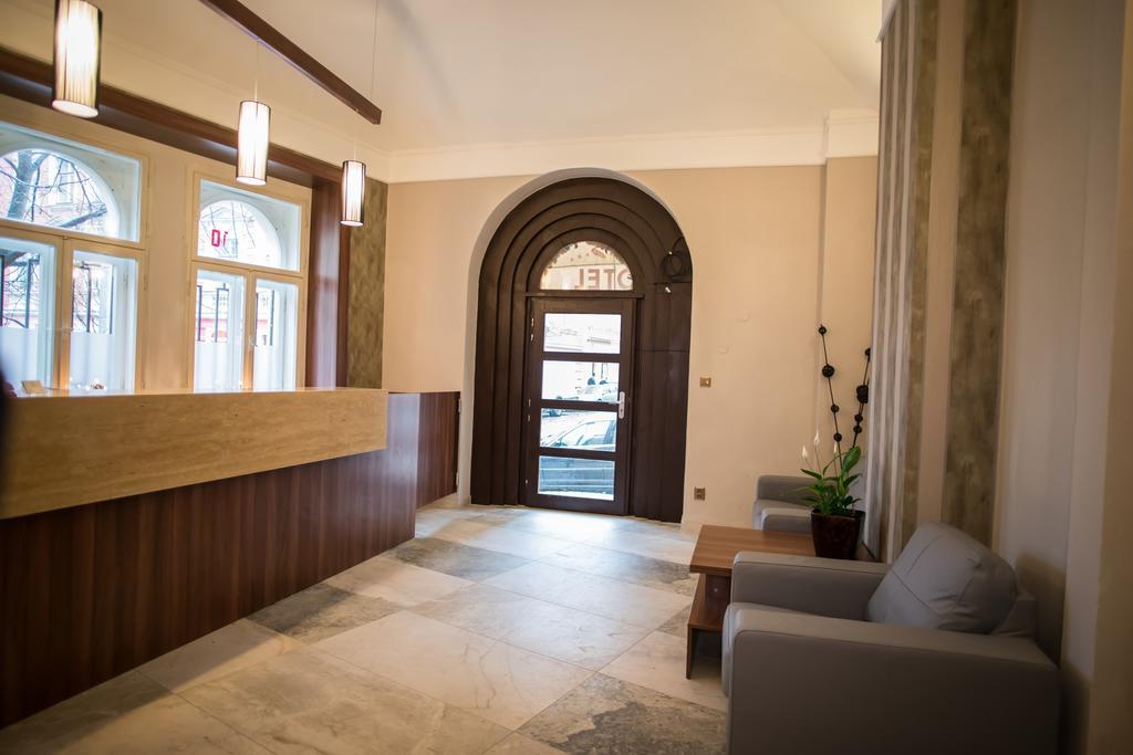 Hotel City Bell Прага Екстериор снимка