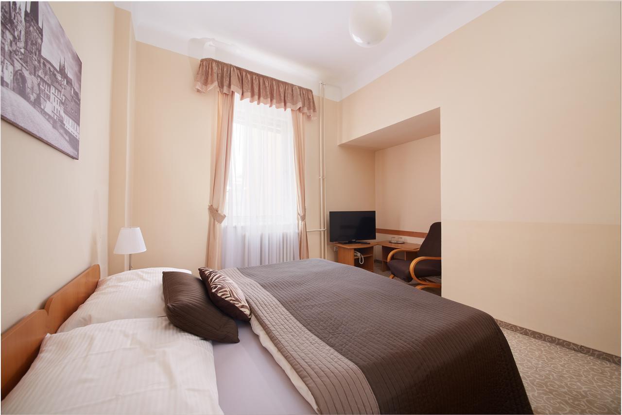 Hotel City Bell Прага Екстериор снимка