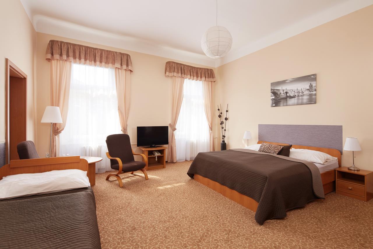Hotel City Bell Прага Екстериор снимка