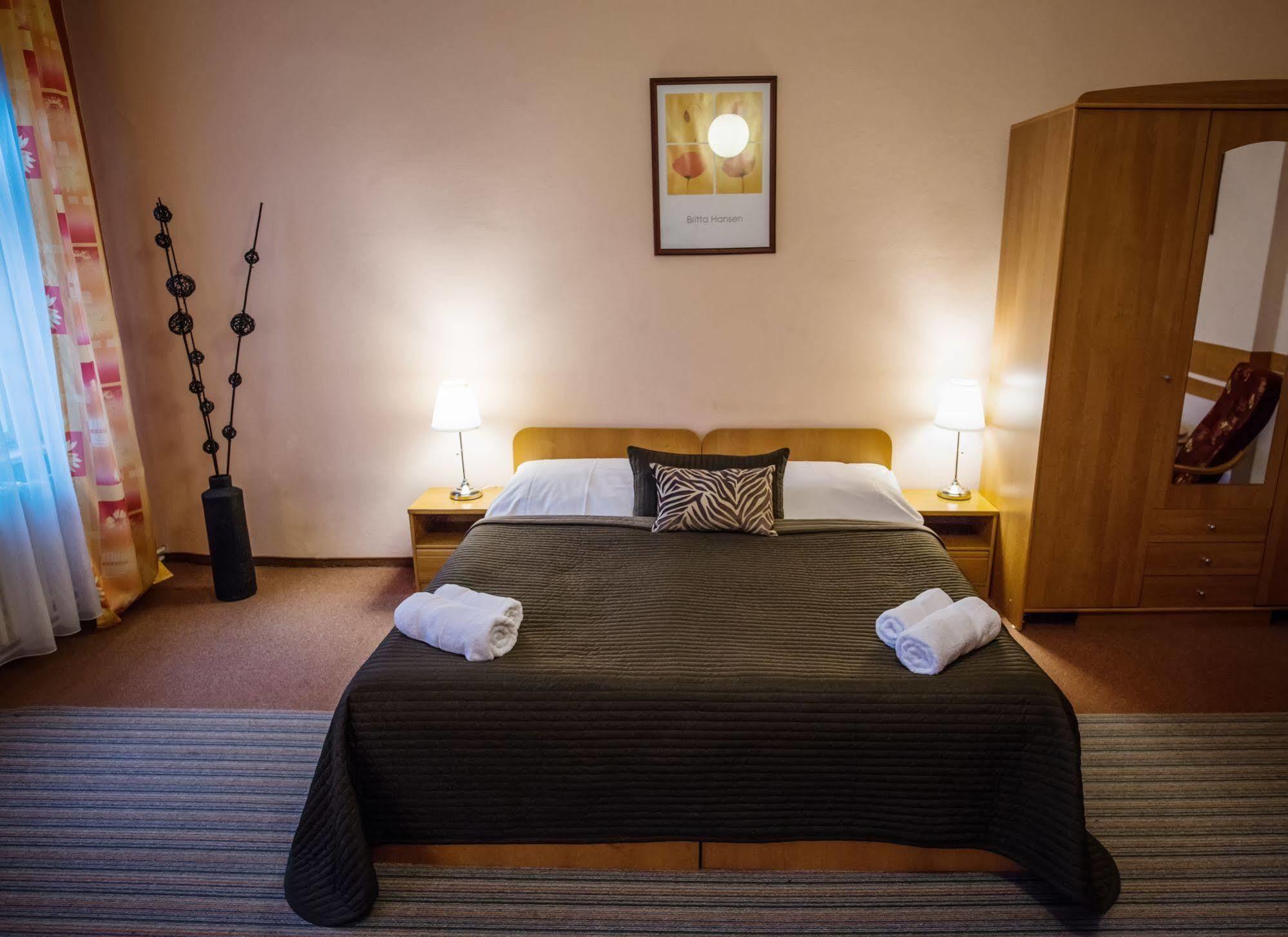 Hotel City Bell Прага Екстериор снимка