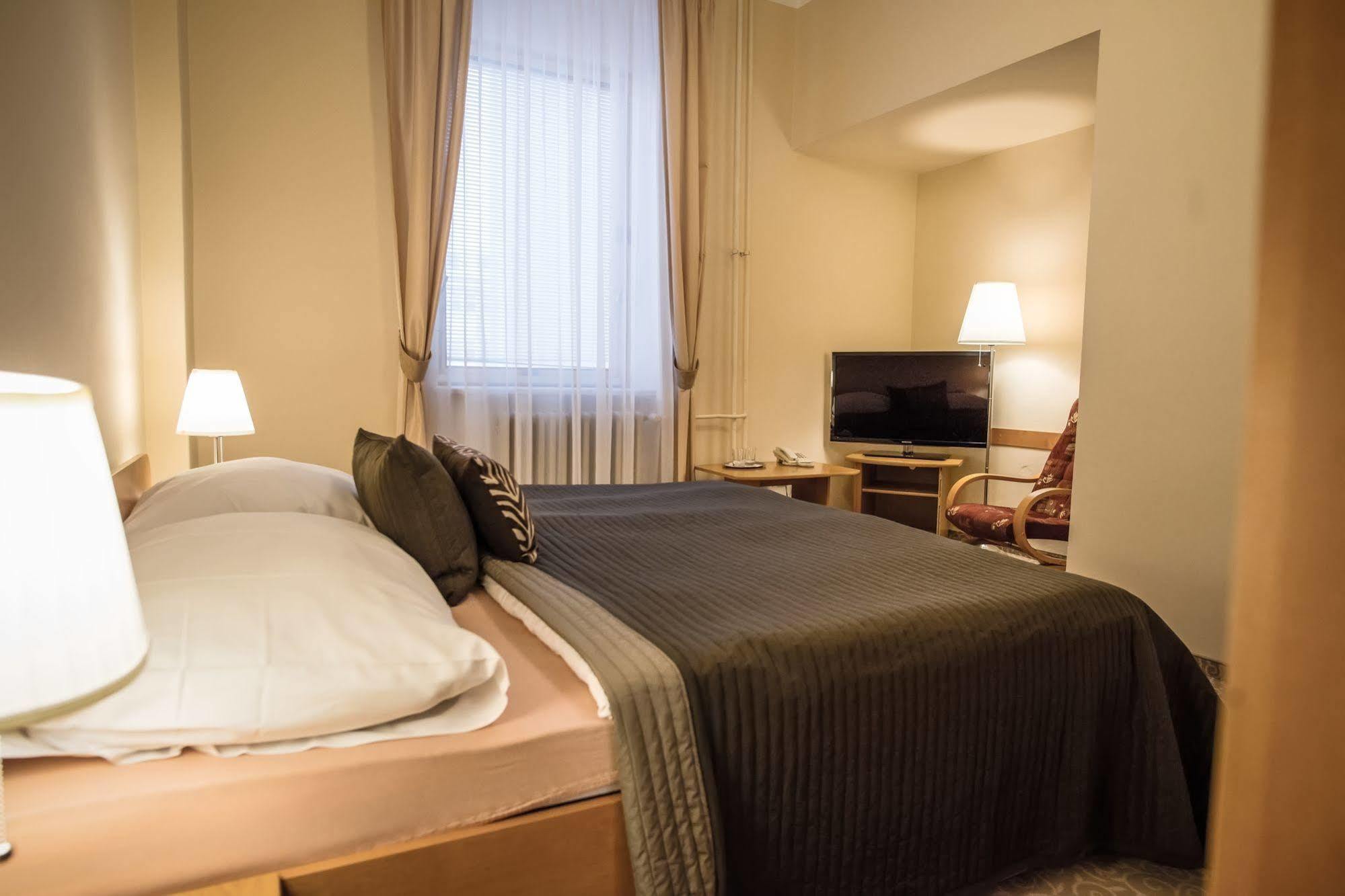 Hotel City Bell Прага Екстериор снимка